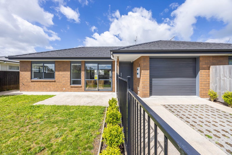 1/82 Bruce Avenue, Glenview, Hamilton - Carousel 1