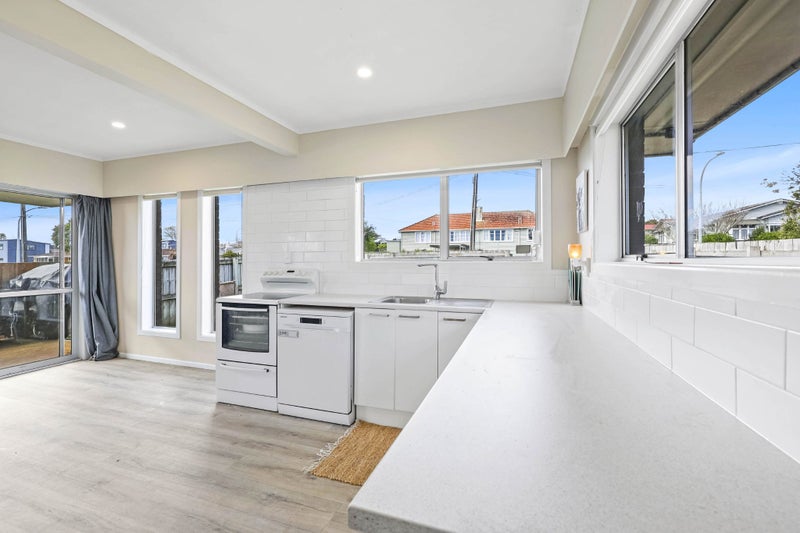 31A Victoria Street, Pukekohe, Pukekohe - Carousel 2