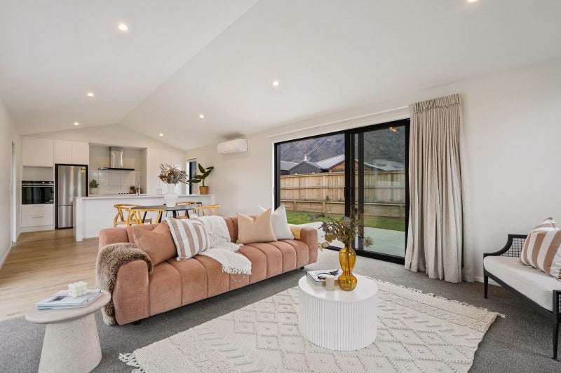 45 Cheviot Street, Jacks Point, Queenstown - Carousel 2