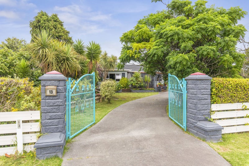 13 Te Horo Beach Road, Te Horo - Carousel 23