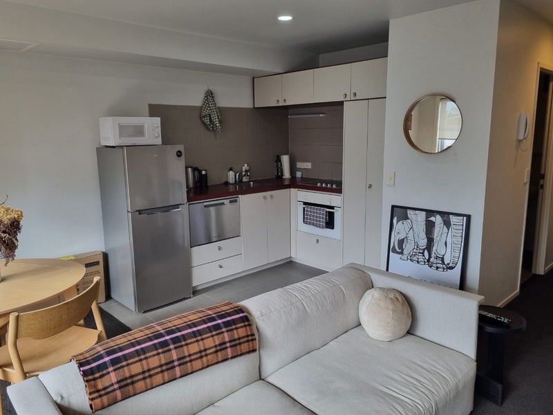 1G/3 Keystone Avenue, Three Kings, Auckland - Carousel 2