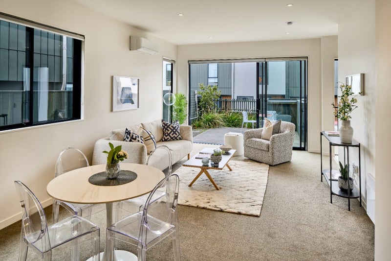 19/6 Oswald Crescent, Paparangi, Wellington, Wellington - Carousel 1