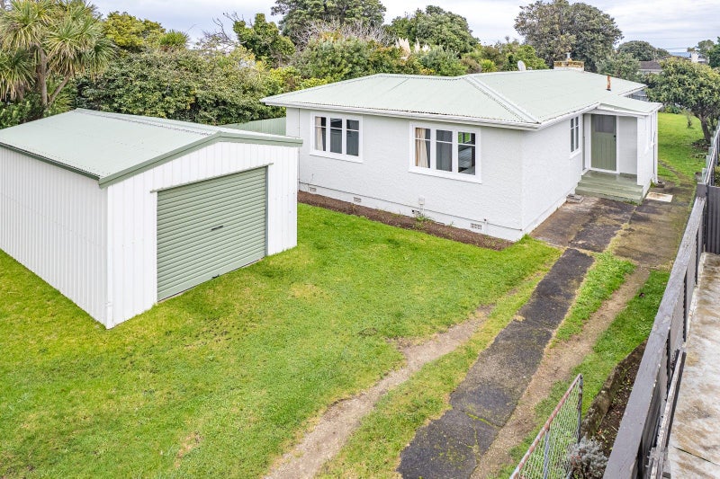 135 Cornfoot Street, Castlecliff, Whanganui - Carousel 1