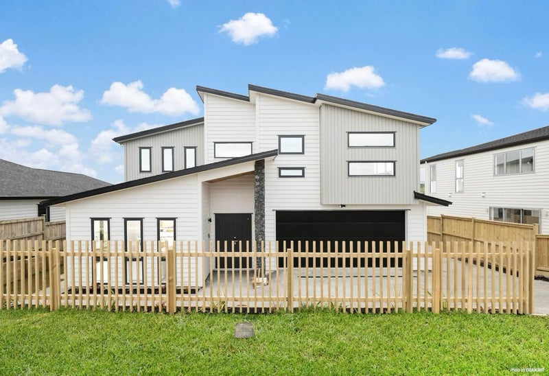 30 Sunnyheights Road, Orewa, Orewa - Carousel 1