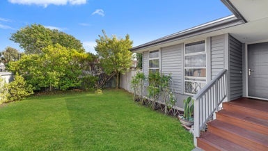 14 Caithness Street, New Brighton, Christchurch - Carousel 1
