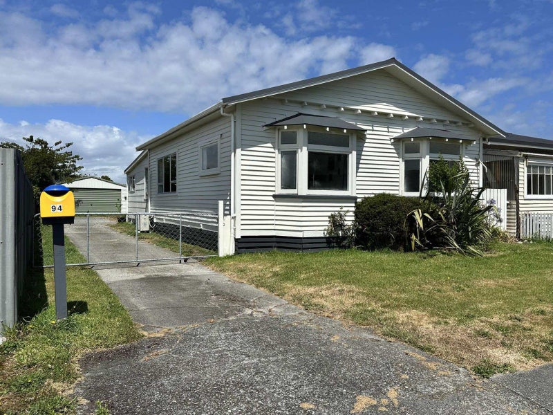 94 Bealey Street, Hokitika - Carousel 1