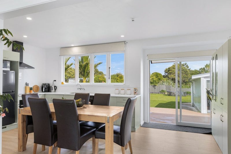 4 Eastons Road, Westport, Westport - Carousel 2