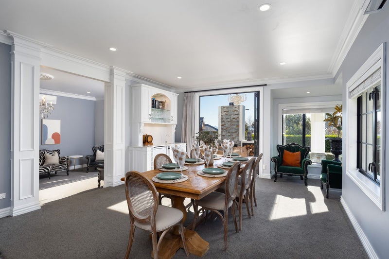 32 Concordia DR, Richmond, Richmond - Carousel 2