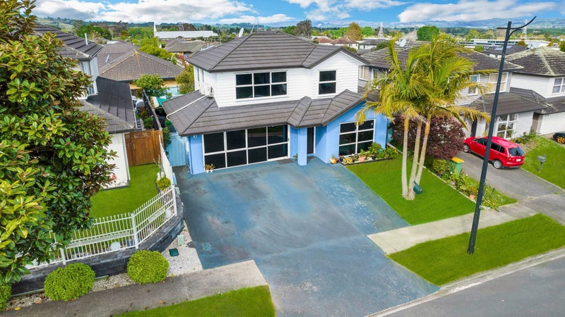 31 Sarteano Drive, Manurewa, Auckland - Carousel 1