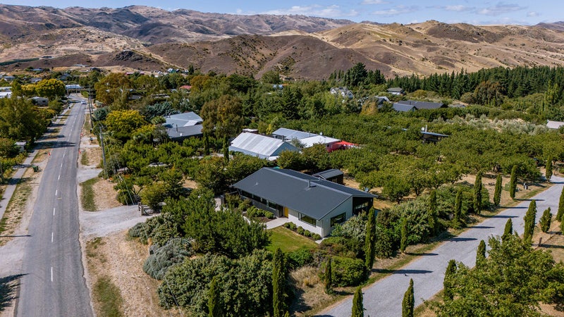 25 HALL RD, Bannockburn, Cromwell - Carousel 2