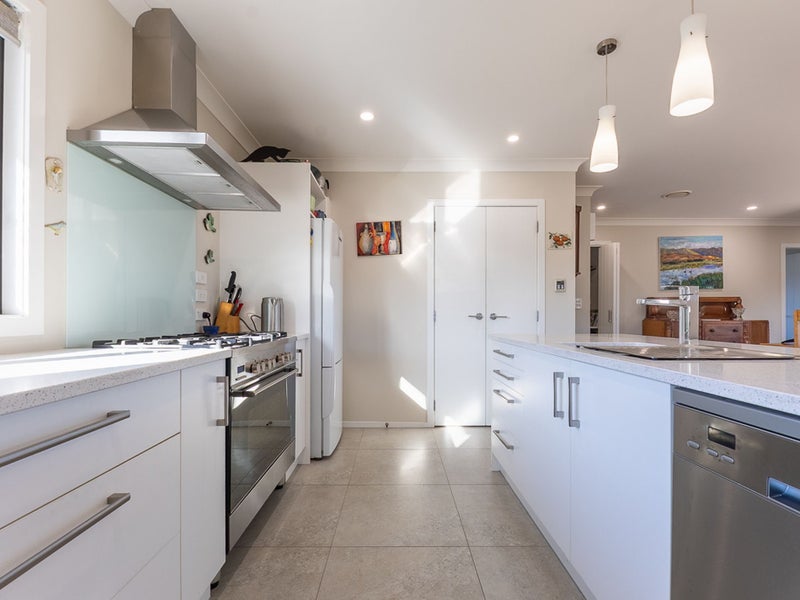 17 Dal Din Drive, Otaki - Carousel 2