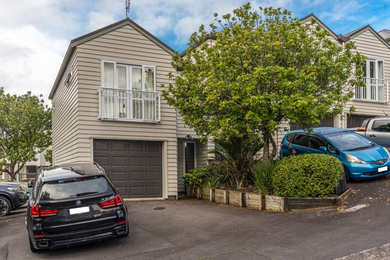 14/30 John Jennings Drive, Oteha, Auckland - Carousel 1
