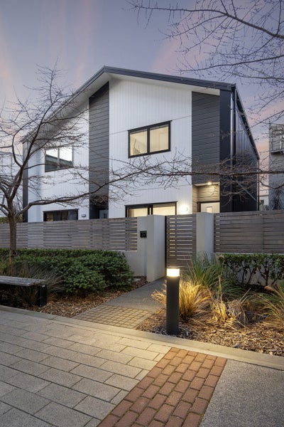0 Welles St, Ranfurly, Ranfurly - Carousel 21