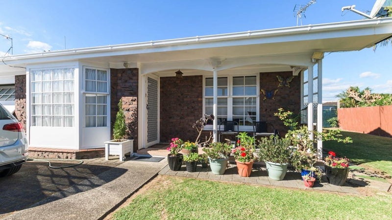 3/115 Kolmar Road, Papatoetoe, Auckland - Carousel 1