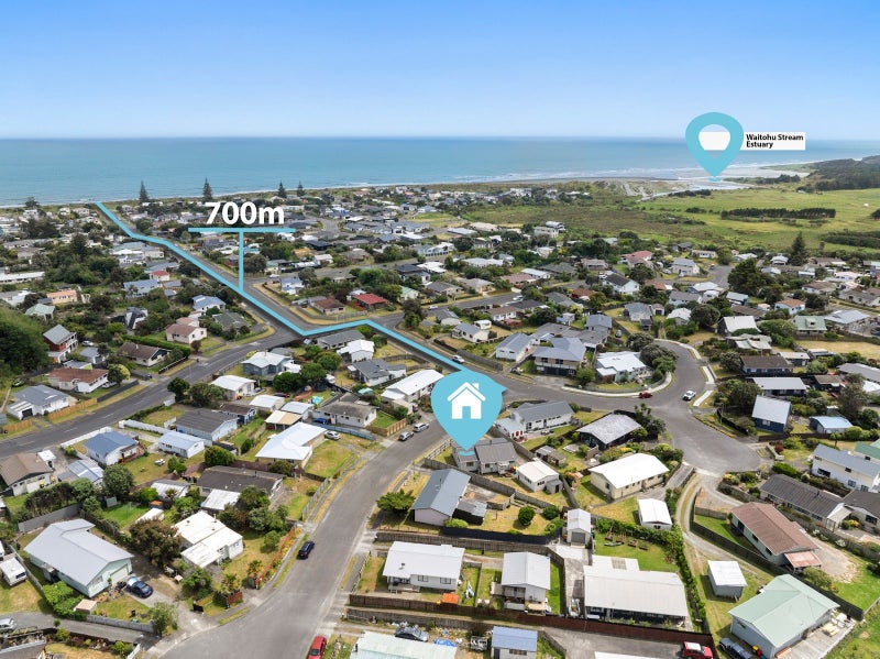 1 Colenso Place, Otaki Beach, Otaki - Carousel 2
