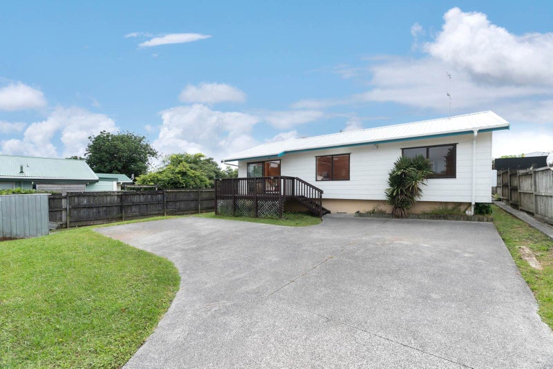 1/56 Connell Street, Blockhouse Bay, Auckland - Carousel 1