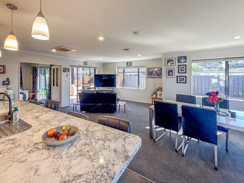 12 Glenvale Drive, Kaiapoi, Kaiapoi - Carousel 2