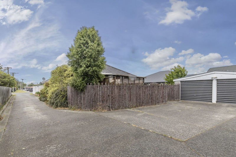 1B Sylvia Street, Parklands, Christchurch - Carousel 18
