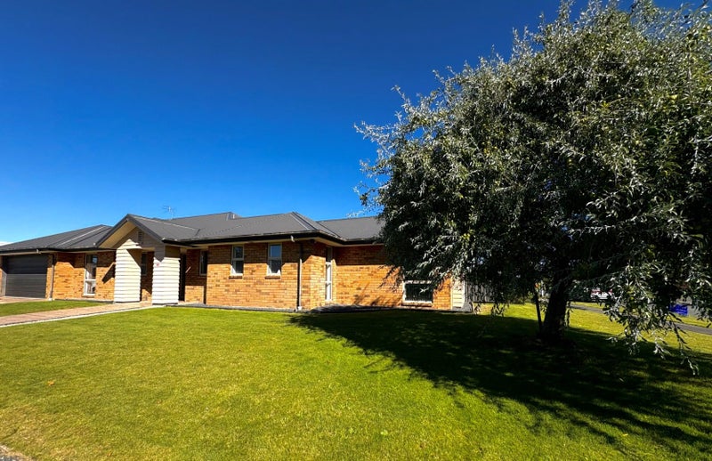 2 Okuku Place, Hei Hei, Christchurch - Carousel 1