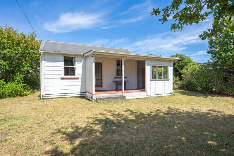 22 Hemara Street, Waikanae Beach, Waikanae - Carousel 2