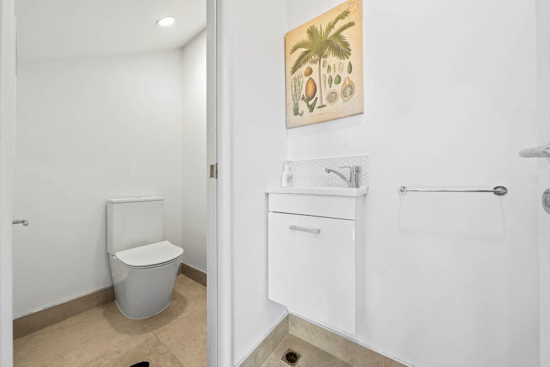 3/15 Sarawia Street, Newmarket, Auckland - Carousel 26