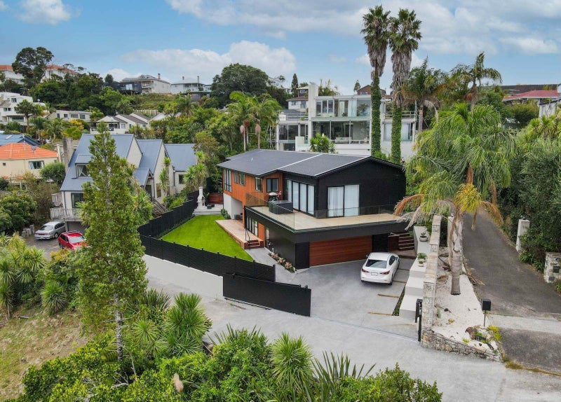 19 Wilding Avenue, Northcote Point, North Shore City, Auckland - Carousel 1