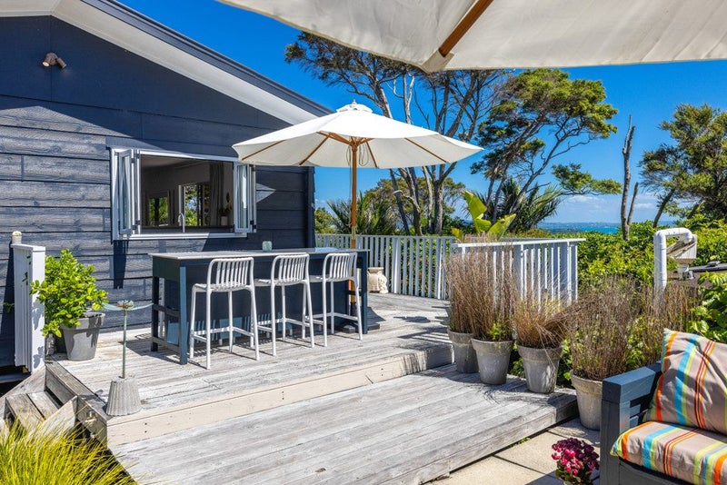 51 Goodwin Avenue, Oneroa, Waiheke Island - Carousel 1