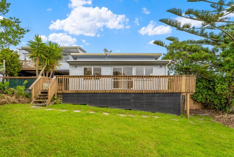2A Holiday Road, Stanmore Bay, Whangaparaoa - Carousel 1