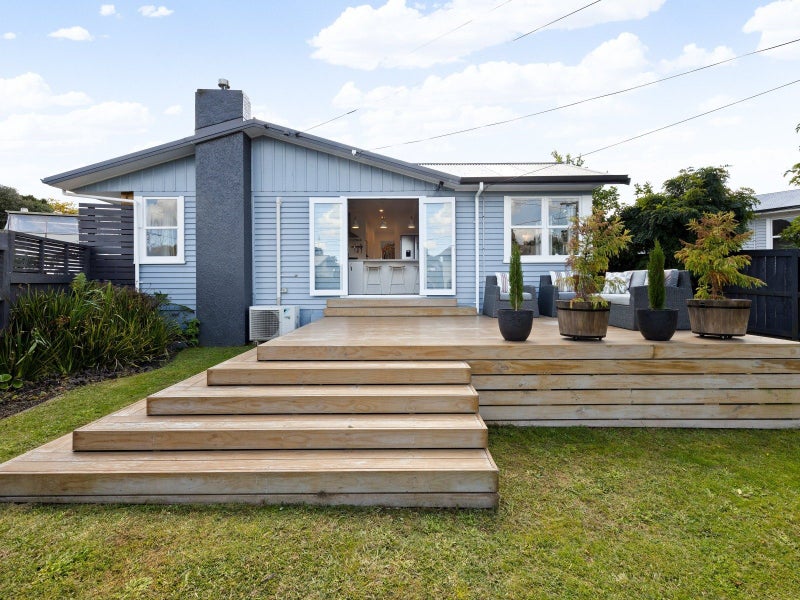 14 Manapouri Place, Glenview, Hamilton - Carousel 1