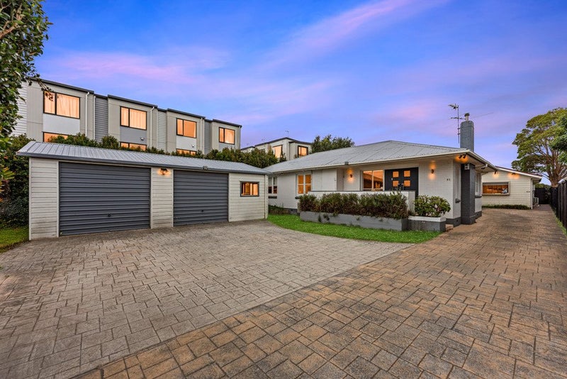 91 & 91a Taikata Road, Te Atatu Peninsula, Waitakere City, Auckland - Carousel 1