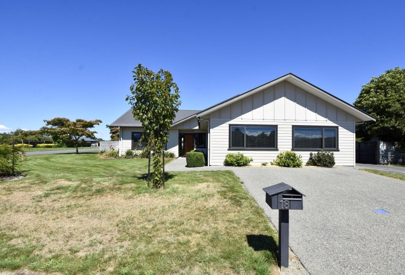 18 Carrington Drive, Carterton - Carousel 31