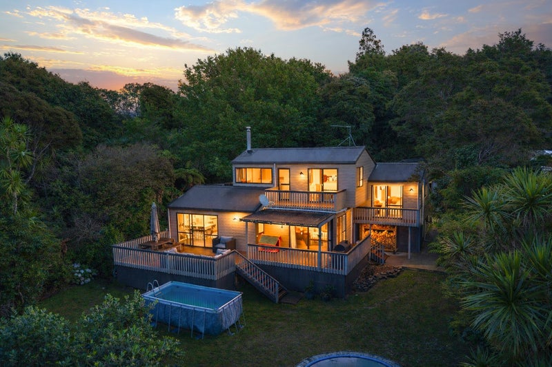 39 Turanga Road, Henderson Valley, Auckland - Carousel 1