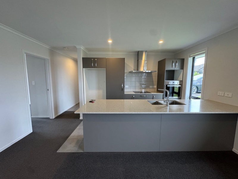 13 Richardson Road, Omokoroa - Carousel 1