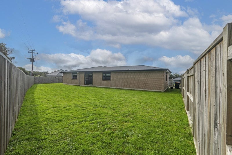 29 Coutts Way, Fitzherbert, Palmerston North - Carousel 11