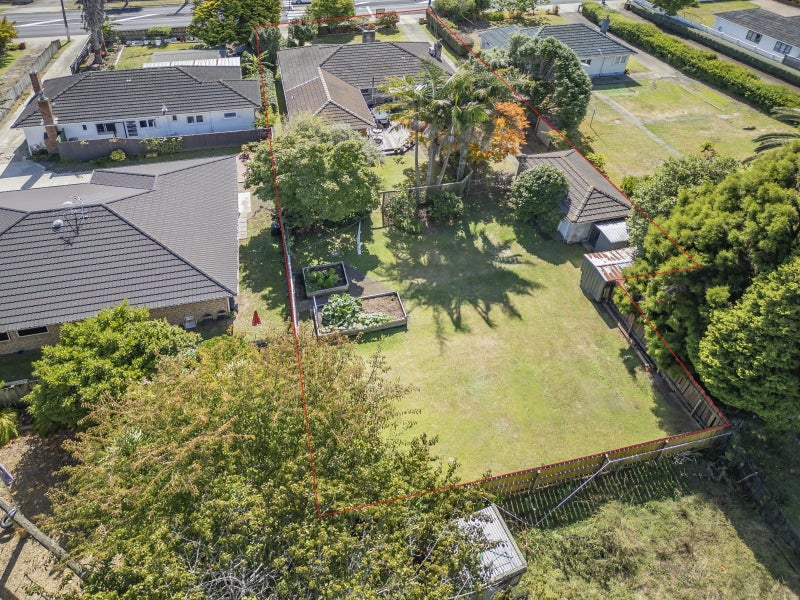 21 Clevedon Road, Papakura - Carousel 19