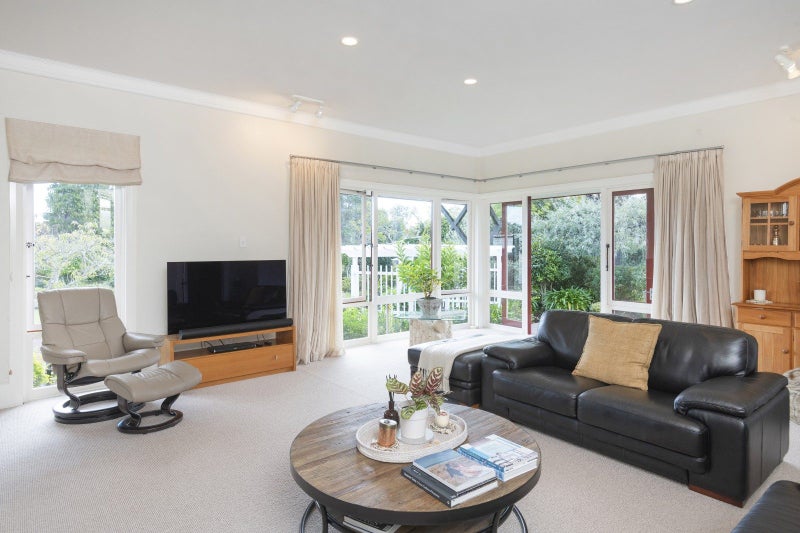 32 Grant Road, Whataupoko, Gisborne, Gisborne - Carousel 50