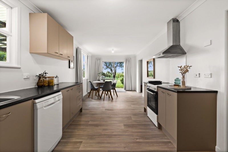 1412A Jubilee Street, Mayfair, Hastings - Carousel 1