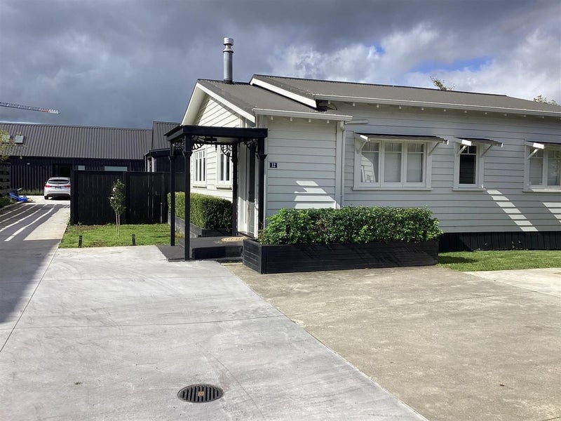 12 Monument Road, Clevedon, Papakura - Carousel 1