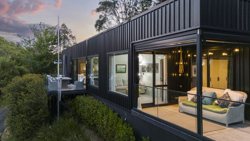 13B Welbourn Terrace, Welbourn, New Plymouth - Carousel 2