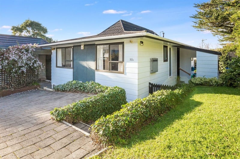 32A Transom Close, Whitby, Porirua - Carousel 1