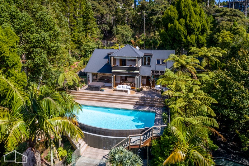 215 Konini Road, Titirangi, Auckland - Carousel 2