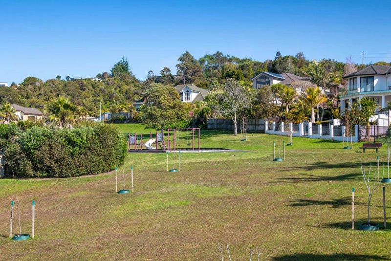 26 Waldorf Crescent, Orewa, Orewa - Carousel 12