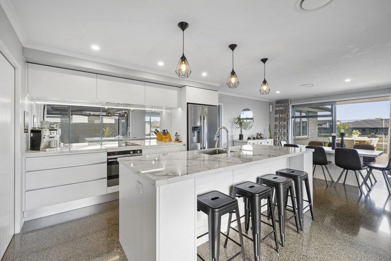 7 Grahams Lane, Bell Block, New Plymouth - Carousel 2