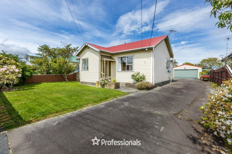 22 Beth Street, Trentham, Upper Hutt - Carousel 1