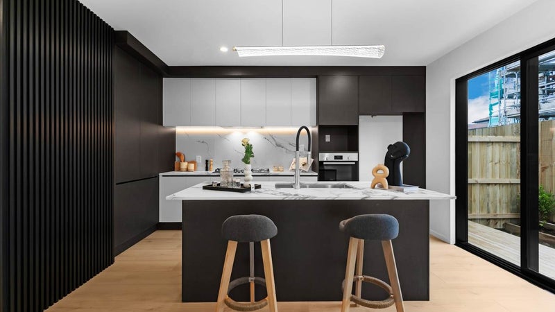 25 Tomintoul Place, Highland Park, Auckland - Carousel 1