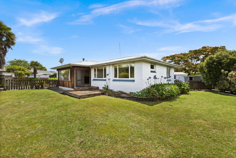 205A Park Road North, Parkvale, Hastings - Carousel 1