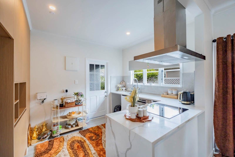 1/77 Nile Road, Milford, Auckland - Carousel 2