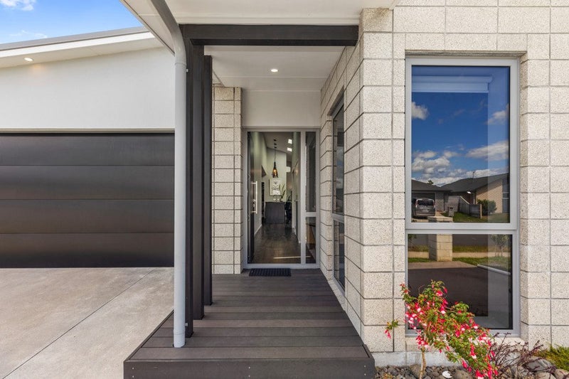 27 Te Kio Crescent, Papamoa Beach, Papamoa - Carousel 2