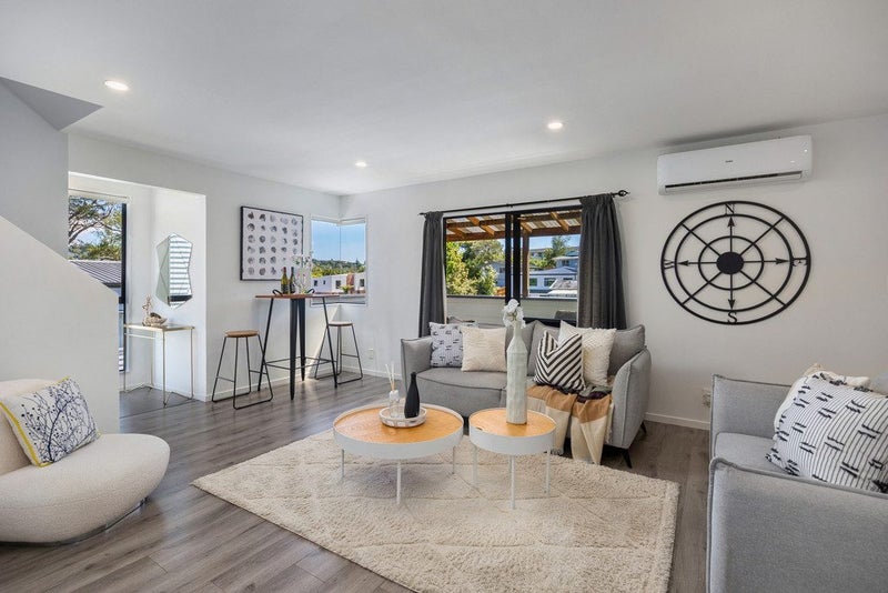 2/32 Tamahere Drive, Glenfield, Auckland - Carousel 1