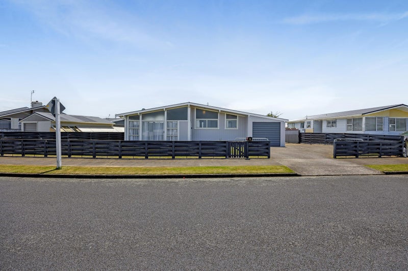 9 Koromiko Avenue, Hawera - Carousel 24